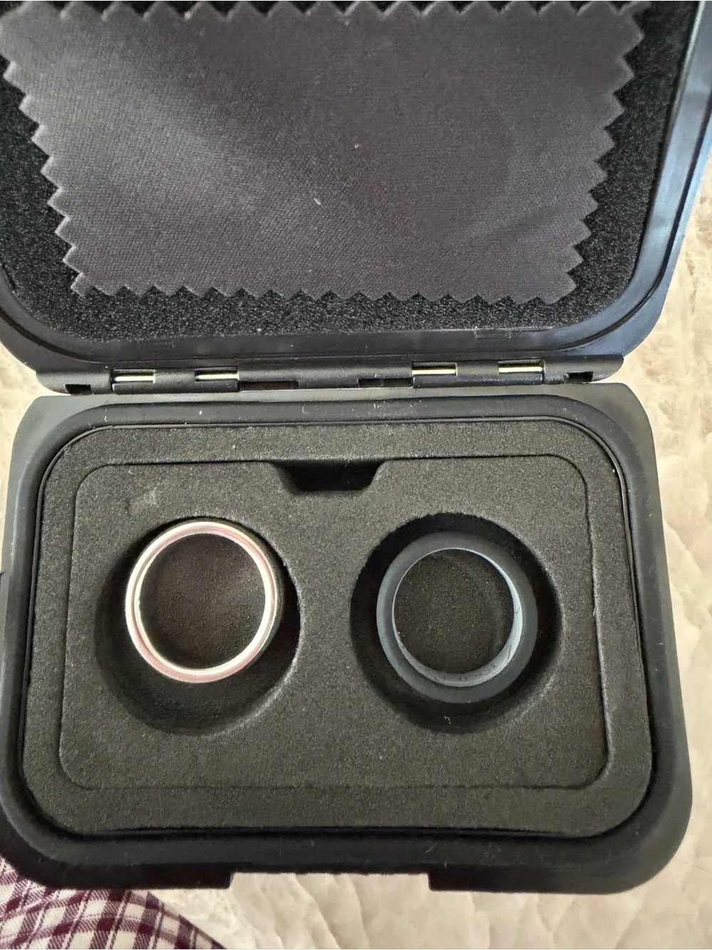 Beveled 8mm Ring - Black (Platinum Tantalum)